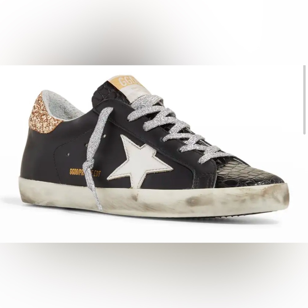 Golden Goose
Superstar Leather Glitter Low-Top Sneakers